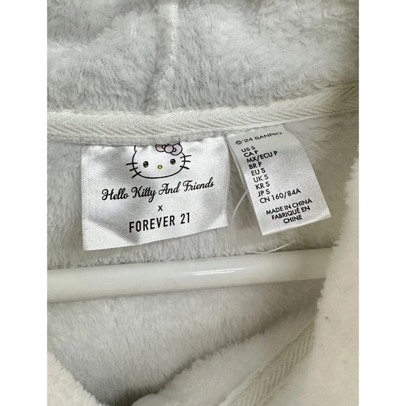 Forever 21 Hello Kitty Cinnamoroll Ears Hooded Embroidered Bath Robe / Small - Picture 4 of 7
